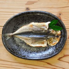 画像2: あじ 干物 ひもの革命 あじ 1枚（保存食・非常食に・海外みやげに） (2)